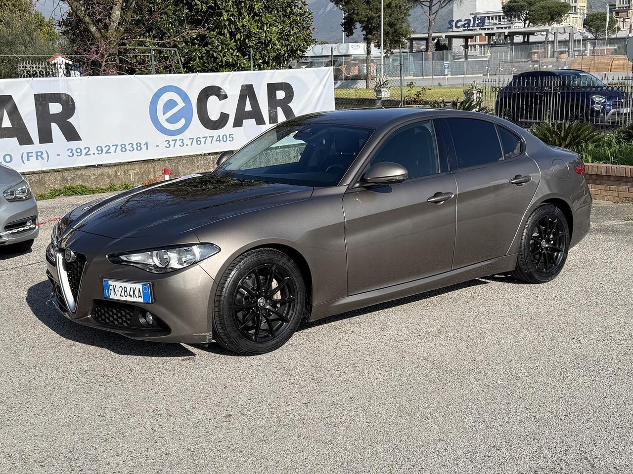 ALFA ROMEO GIULIA 150CV NAVI LED DNA