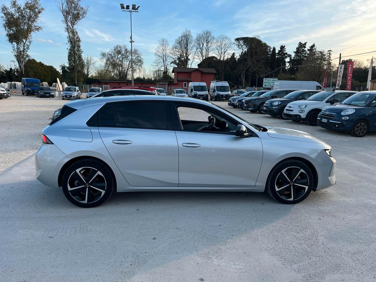 Opel Astra 1.2 Turbo 130 CV Elegance