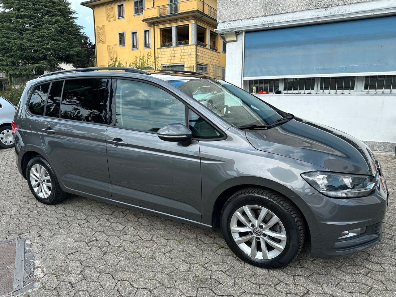 Volkswagen Touran 1.6 TDI Business BlueMotion Technology