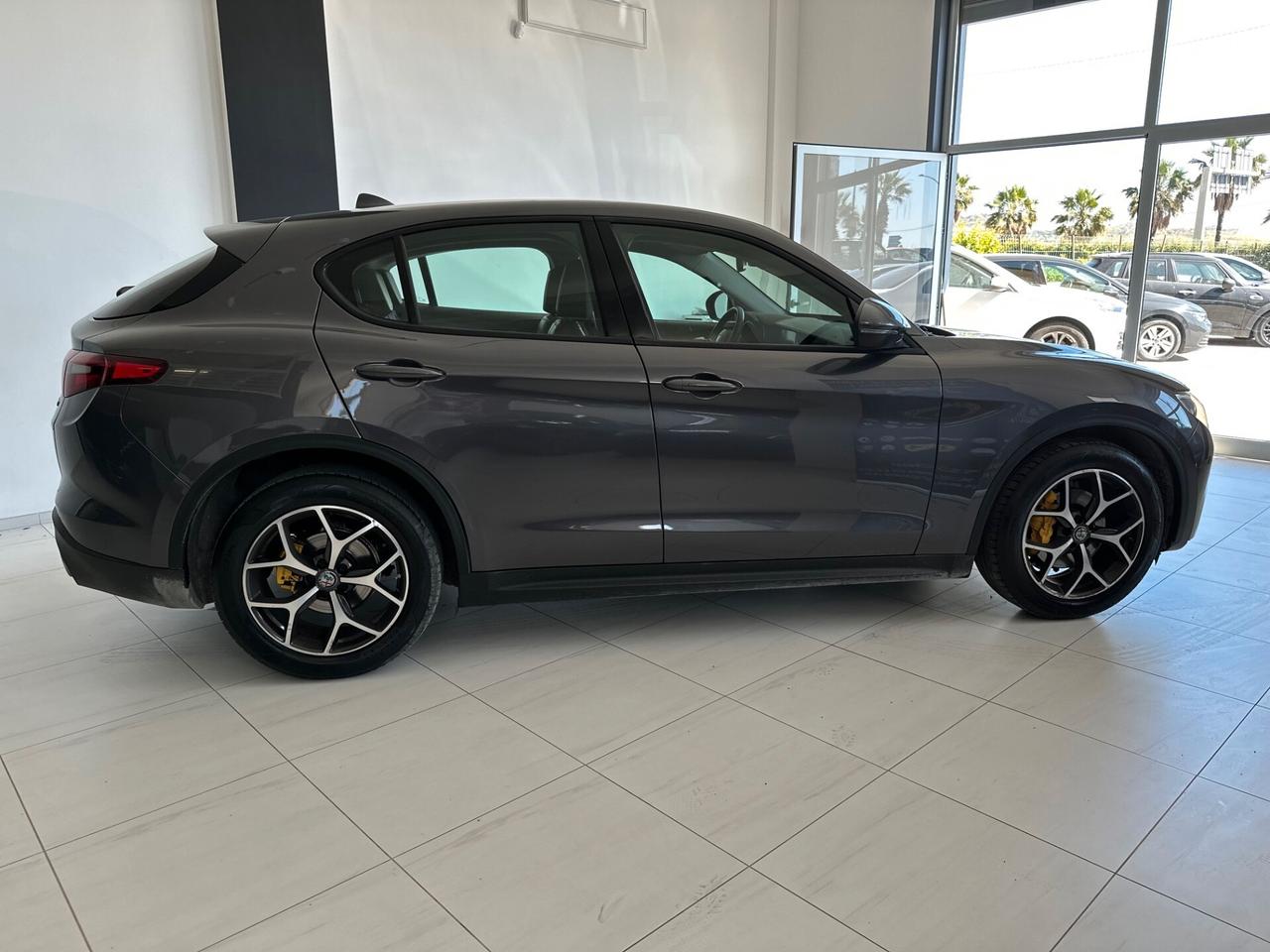 Alfa Romeo Stelvio 2.2 180 CV AT8