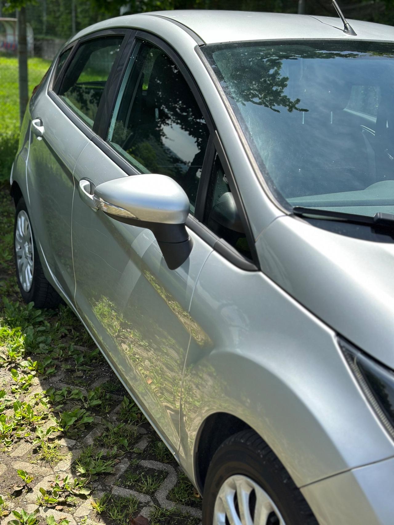 Ford Fiesta 1.5 TDCi 75CV 5 porte Black & White Edition