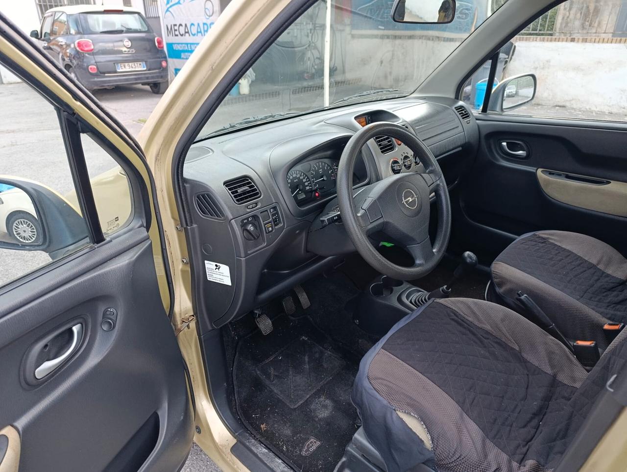 Opel Agila 1.2 16V 'Njoy