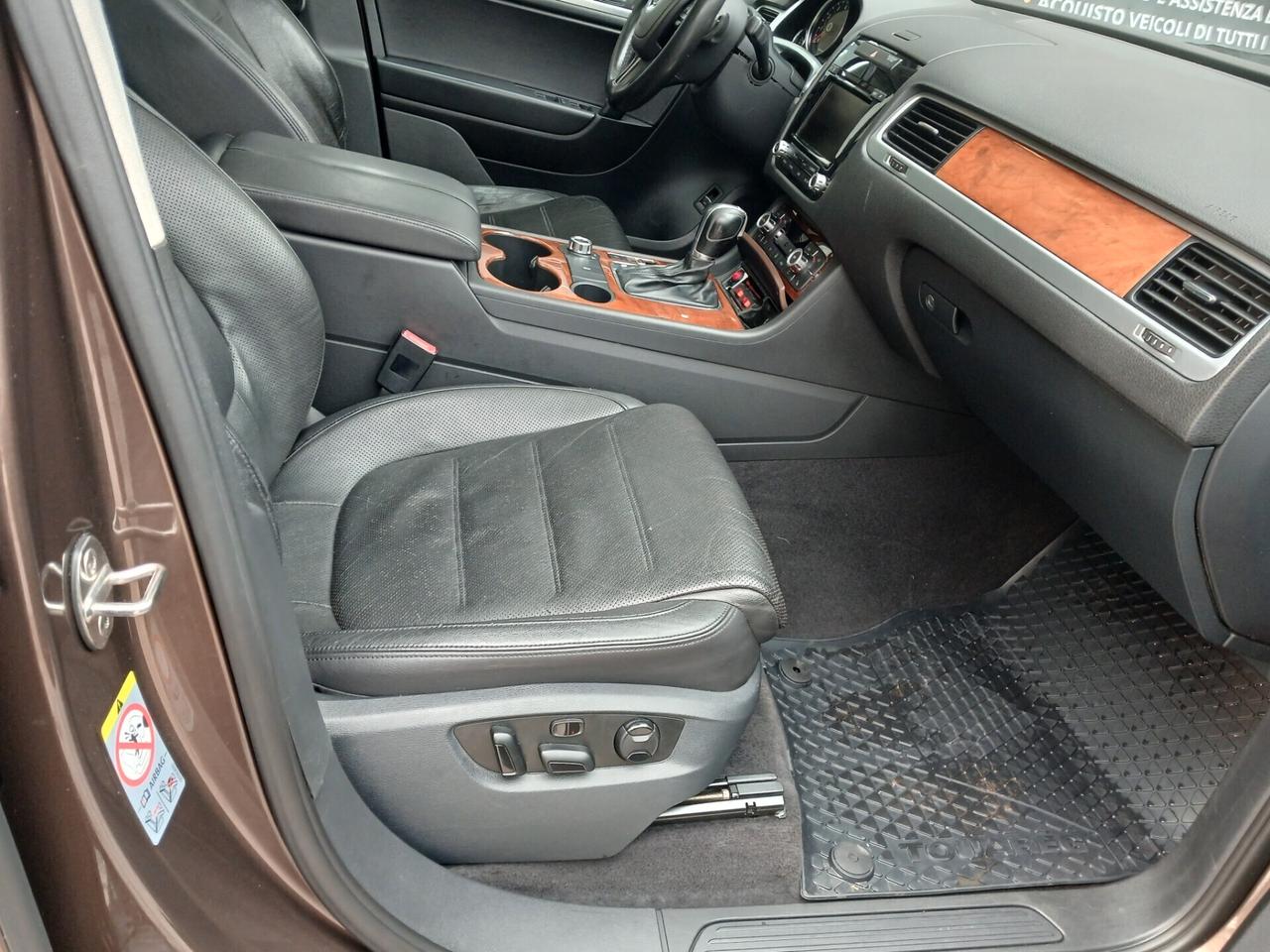 TOUAREG 3.6 V6 FSI 4X4 GANCIO TRAINO