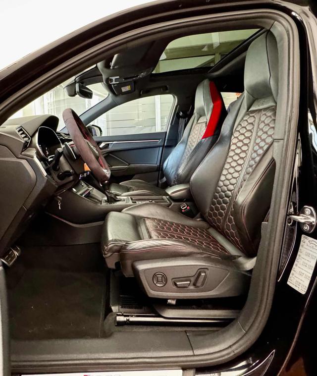 AUDI RS Q3 SPB quattro S tronic