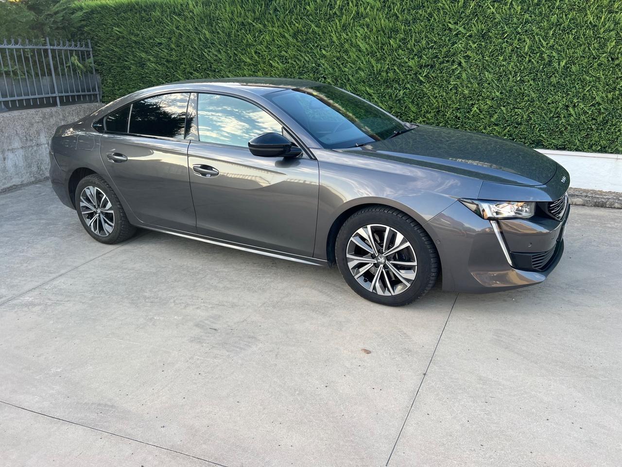 Peugeot 508 Plug-in Hybrid 225 e-EAT8 Allure