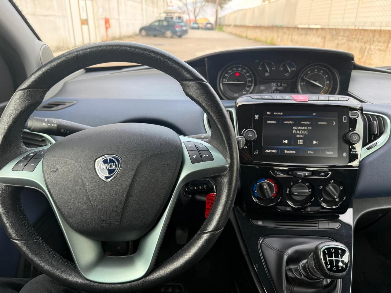 Lancia Ypsilon 1.0 FireFly 5 porte S&S Hybrid Alberta Ferretti