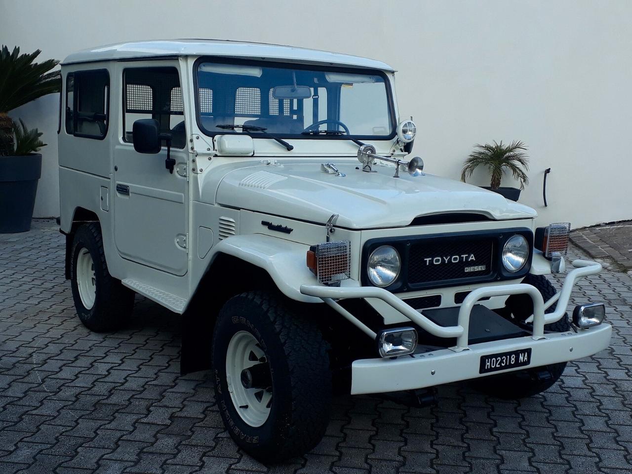 Toyota Land Cruiser BJ42