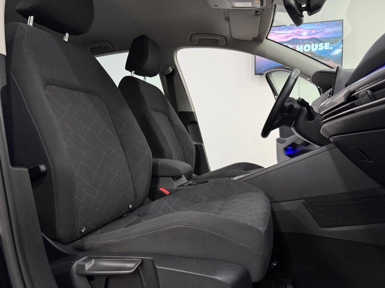 Volkswagen Golf 1.0 eTSI 115cv EVO DSG Life