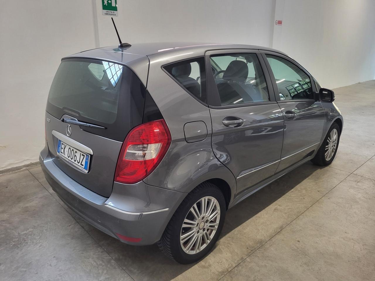 Mercedes-benz A 160 BlueEFFICIENCY Coupé Elegance