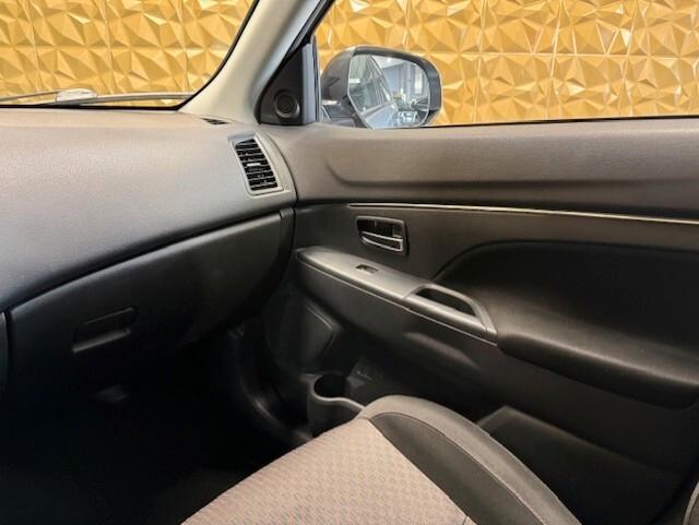 Mitsubishi ASX 1.6 2WD Knight