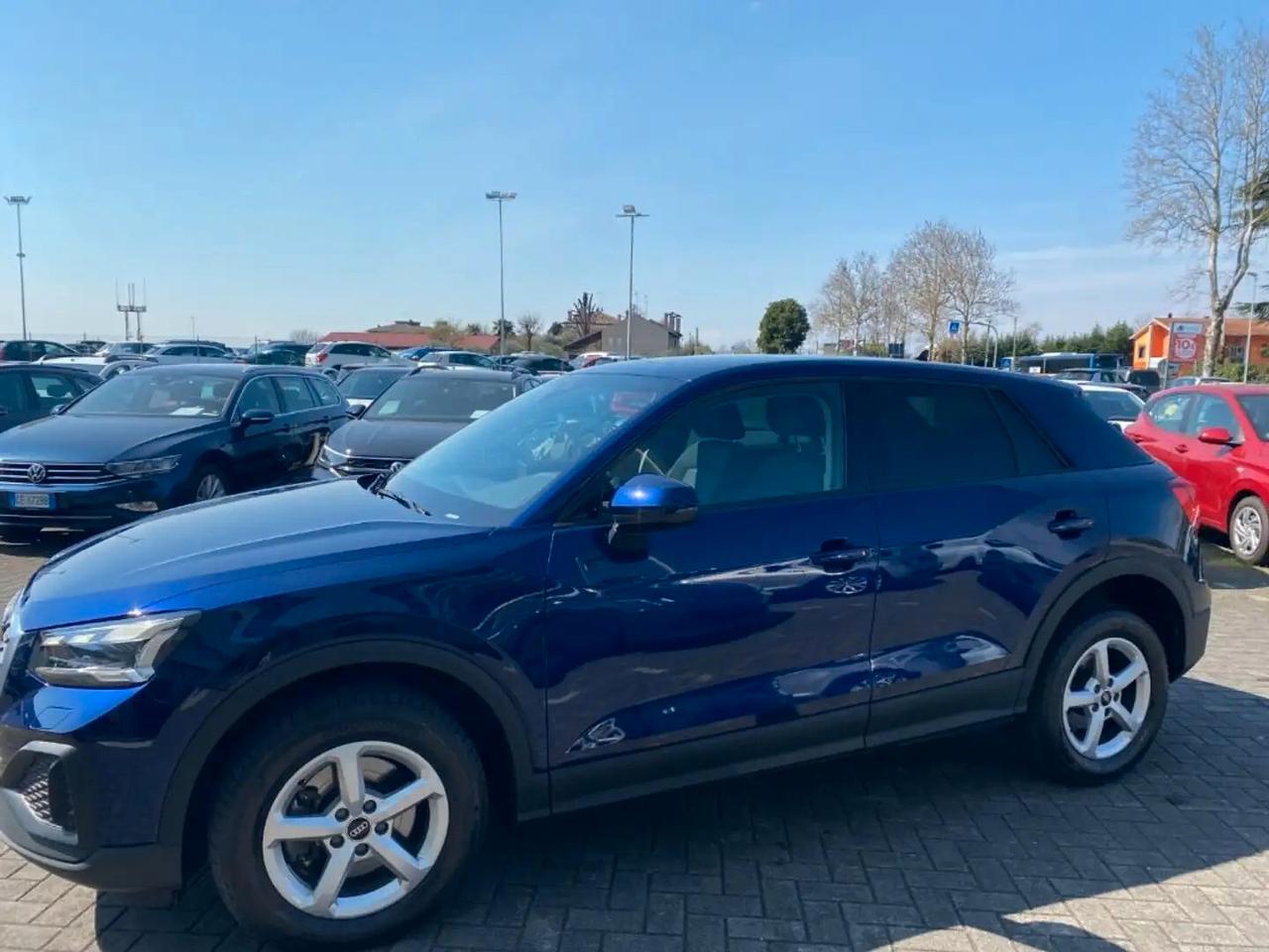 Audi Q2 35 TDI quattro S tronic Business