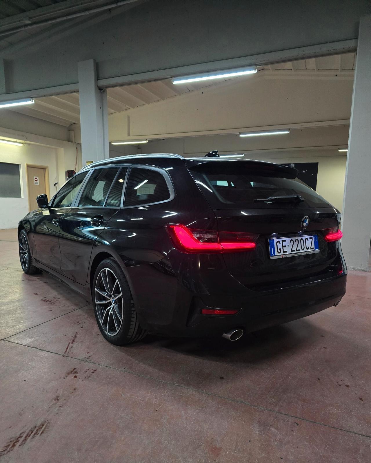 Bmw 318 318d 48V Touring Luxury