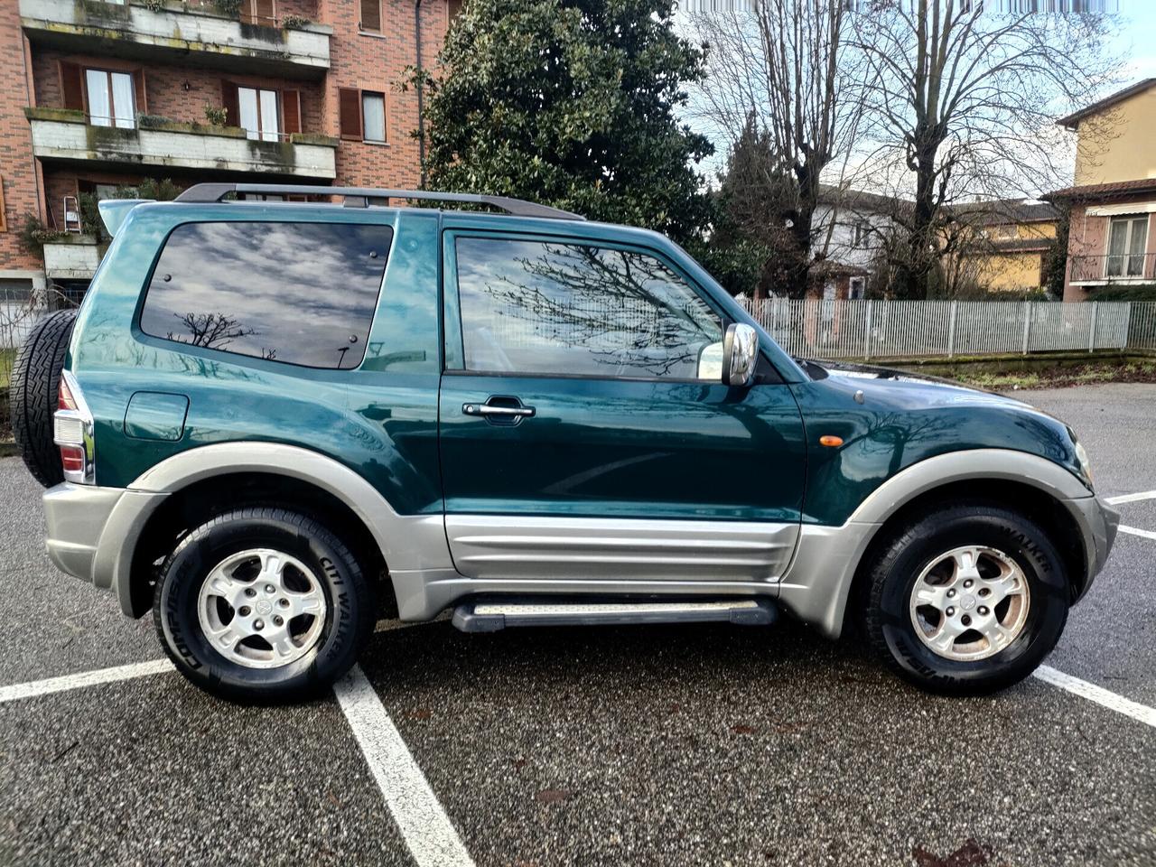 Mitsubishi Pajero 3.2 16V DI-D 3p. GLS