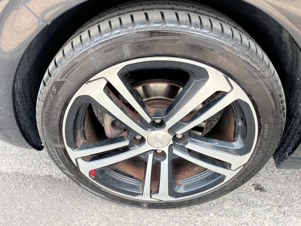 Peugeot 208 BlueHDi 120 S&S 5 porte GT Line