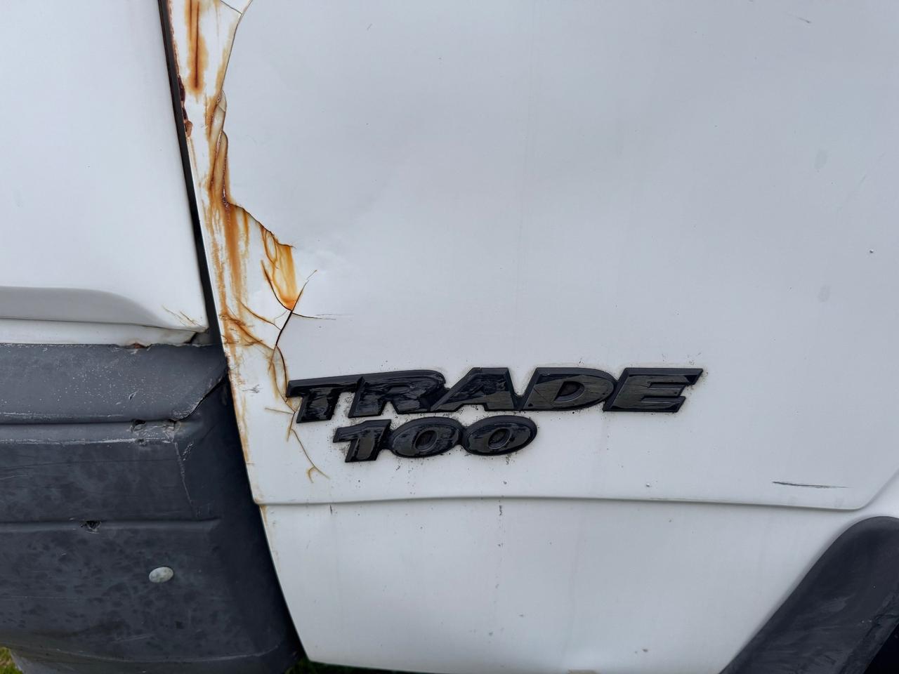 Nissan Trade 100 RIBALTABILE TRILATERALE 3.0 Diesel 106cv