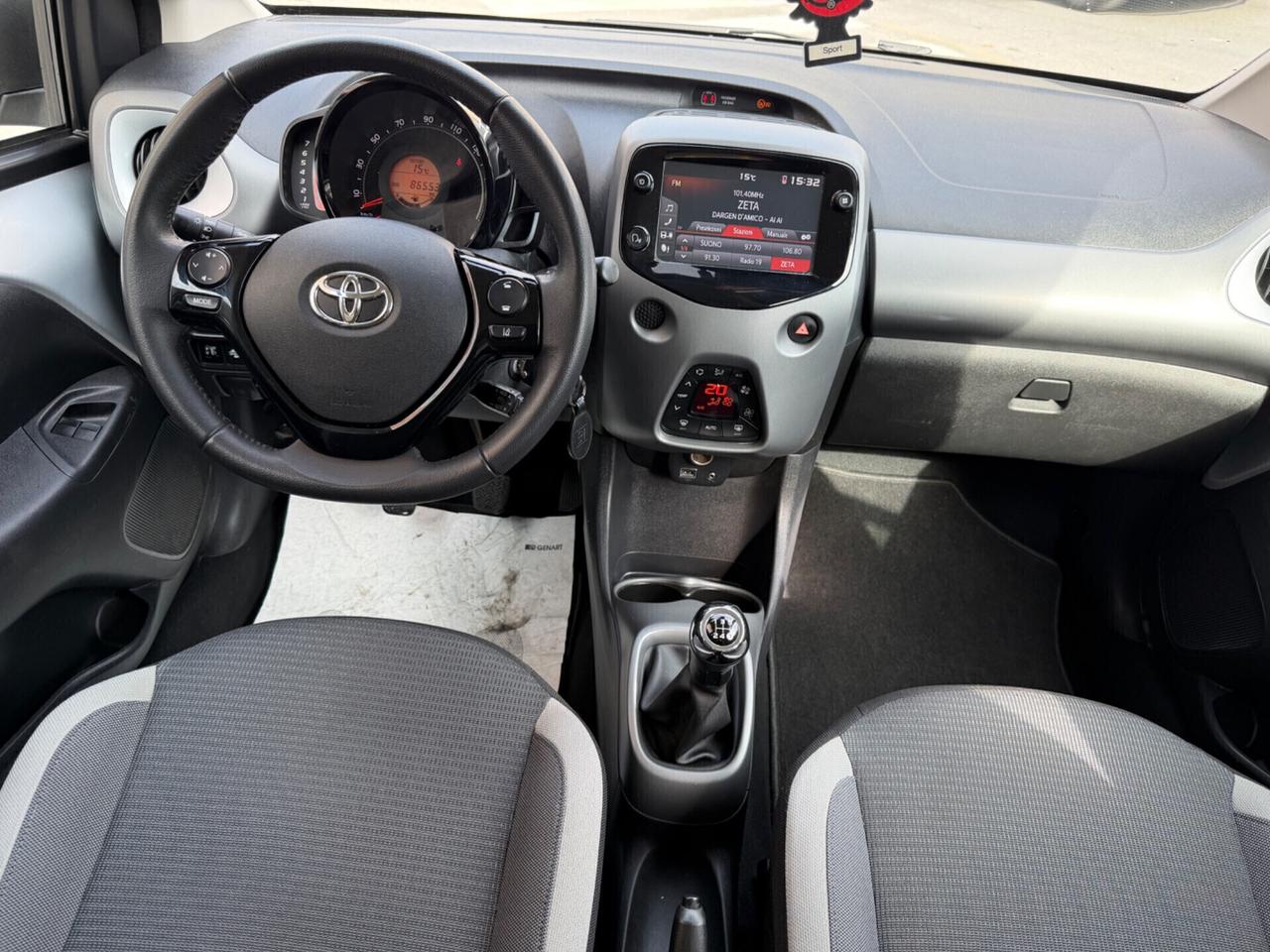 TOYOTA AYGO 1.0 NEOPATENTATI