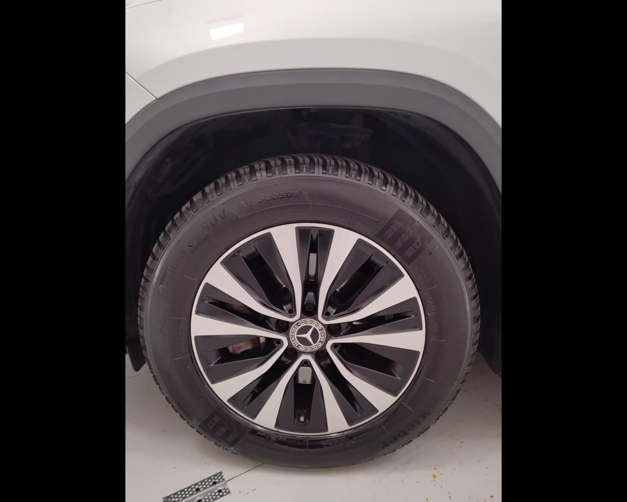 Mercedes-Benz GLA-H247 2020 - GLA 180 d Sport auto