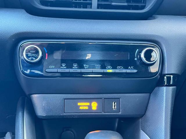 TOYOTA Yaris 1.5 Hybrid 5 porte Premiere unico prop.