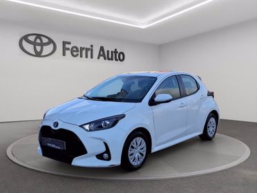 TOYOTA Yaris 1.5h active del 2023