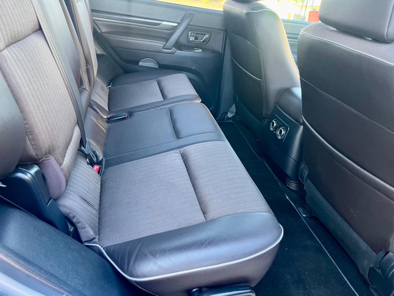 Mitsubishi Pajero 3.2 DI-D aut. Instyle 119.000km 2010 perfetta