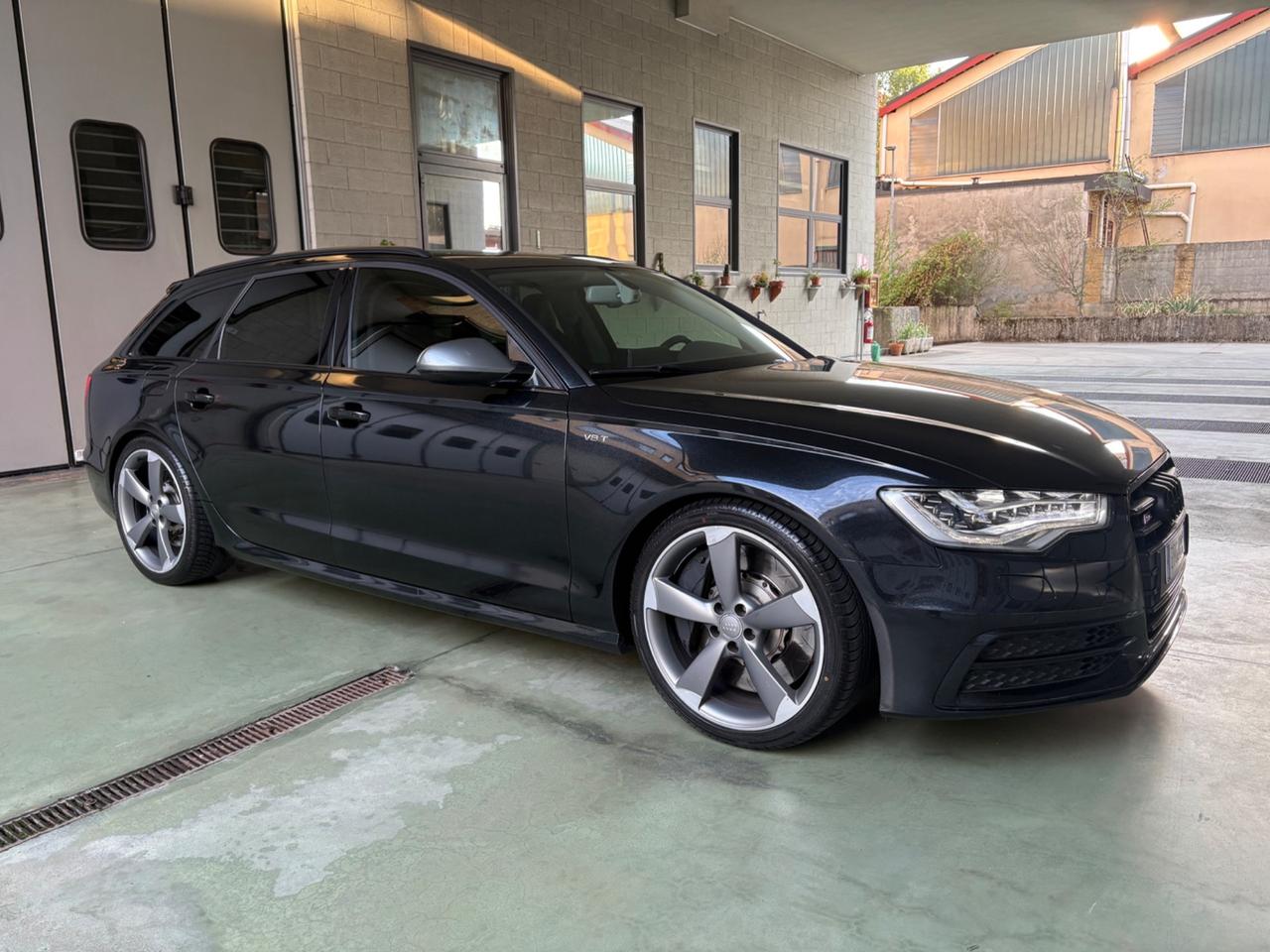 Audi A6 S6 Avant 4.0 TFSI quattro S tronic 617CV