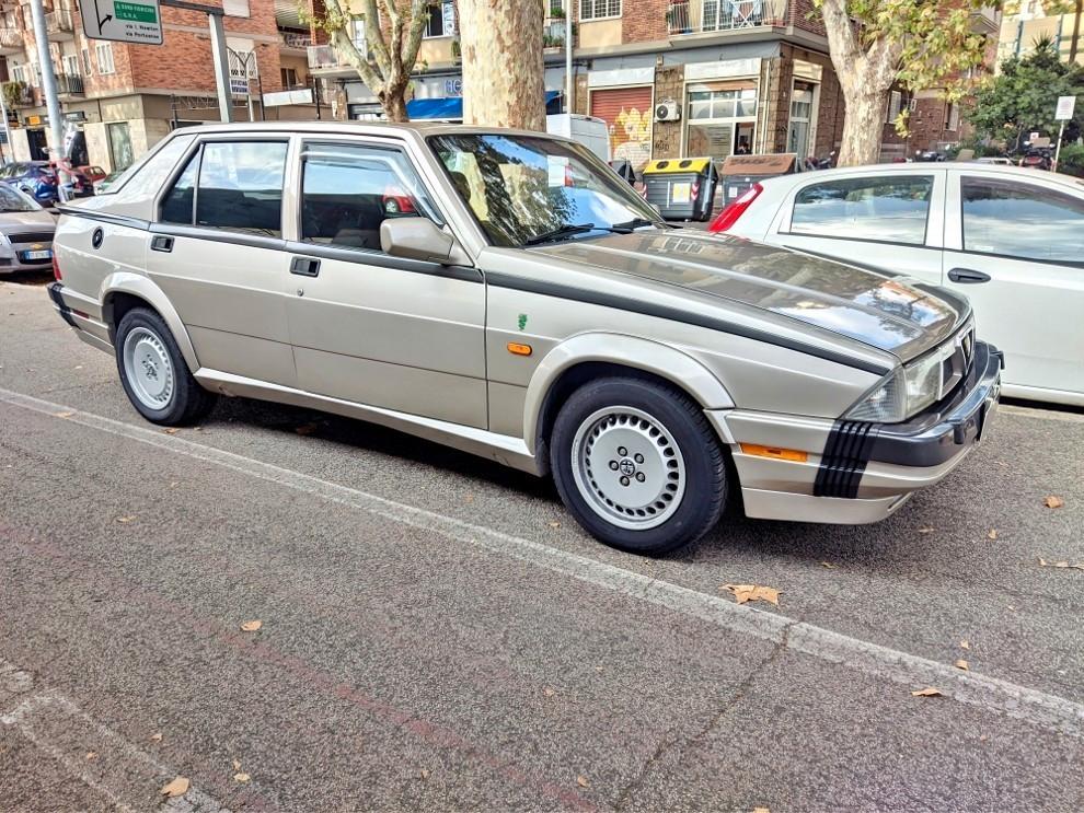 Alfa Romeo 75 1.8i TURBO AMERICA Q.V ASI CLIMA