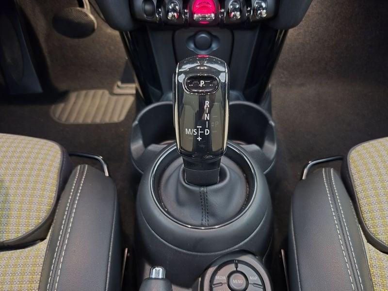 MINI Mini 5 porte Mini F55 2021 5p Mini 5p 1.5 Cooper Resolute auto