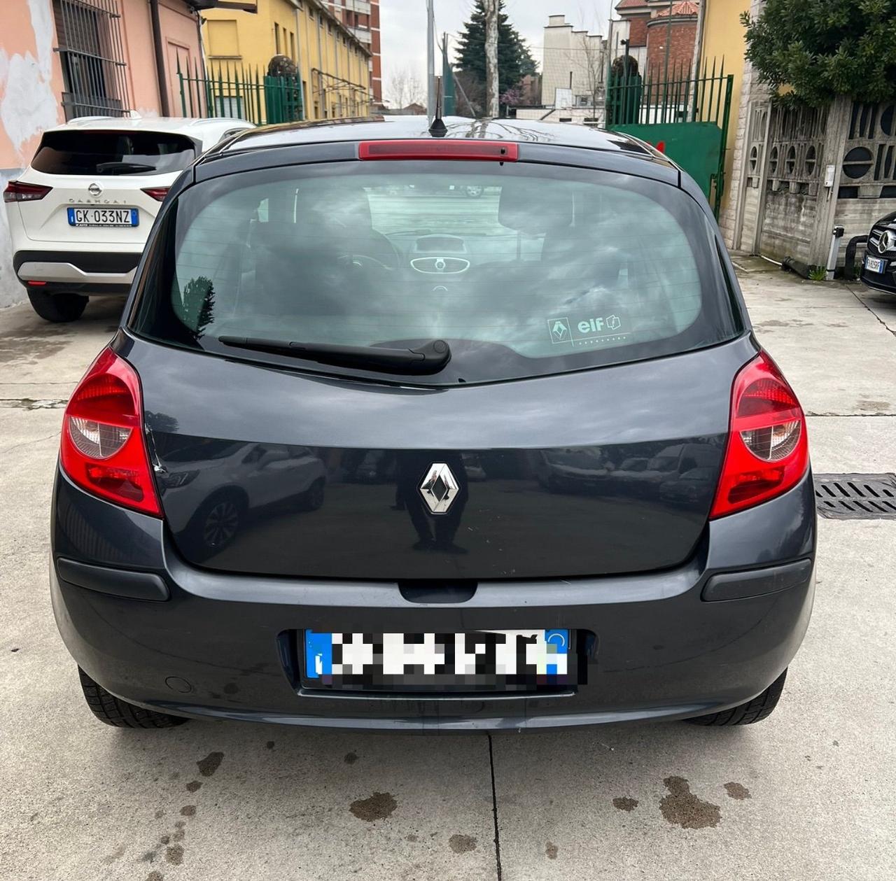 Renault Clio 1.4 benzina motore sostituito 80000km