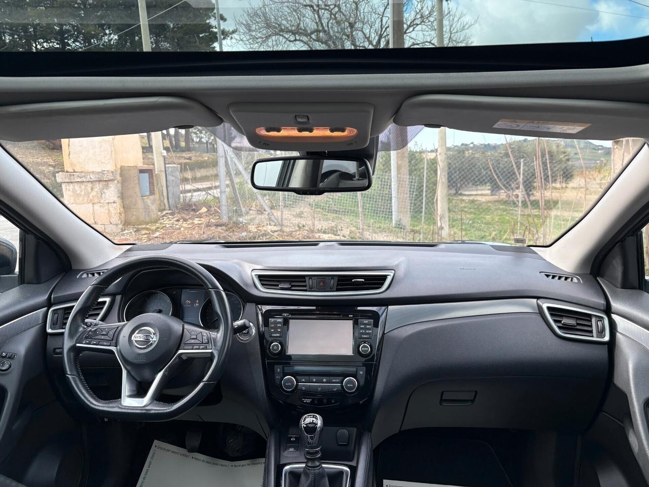 Nissan Qashqai N-tec 1.5 dCi (TETTO-NAVI-RETRO CAMERA)