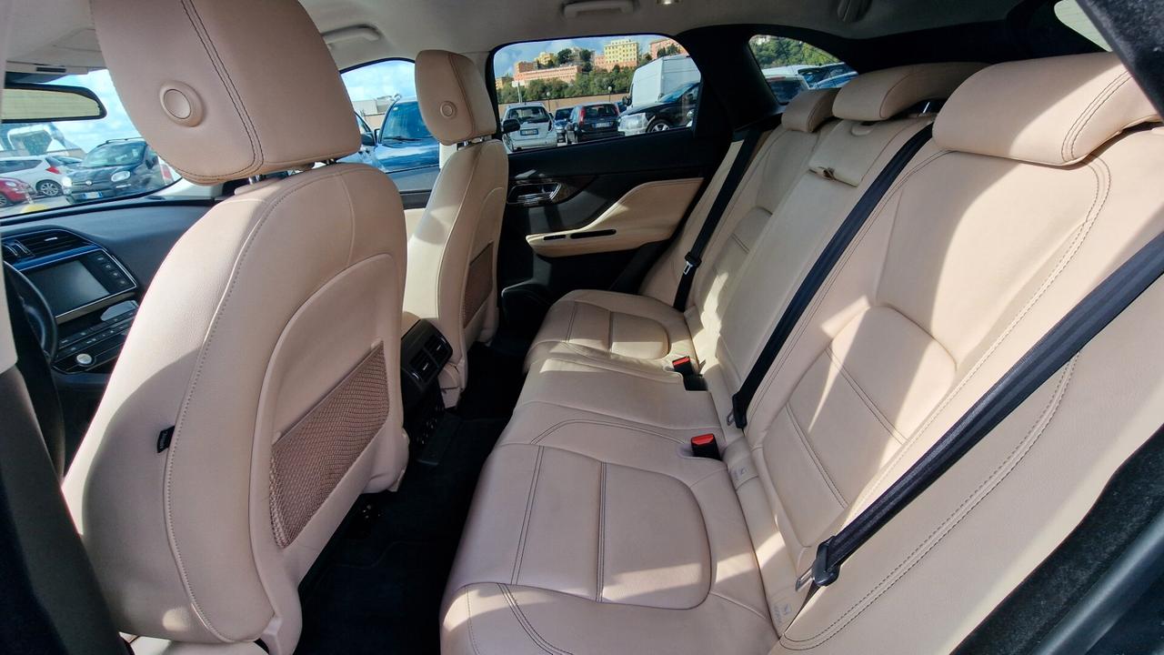 Jaguar F-Pace 2.0 D 180 CV AWD Prestige