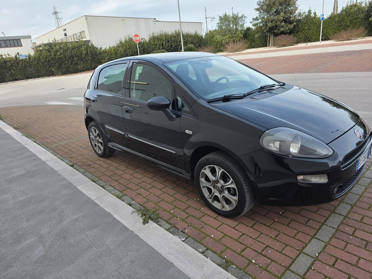 Fiat Punto 1.4 8V 5 porte Natural Power Street