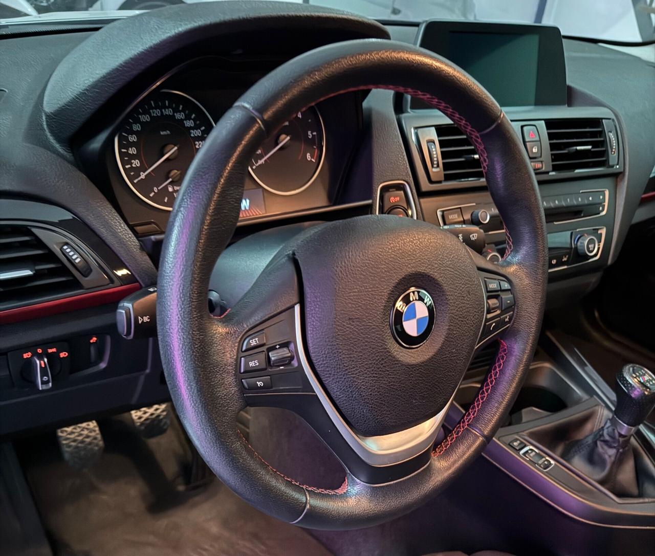 Bmw 118 118d 3p. Sport