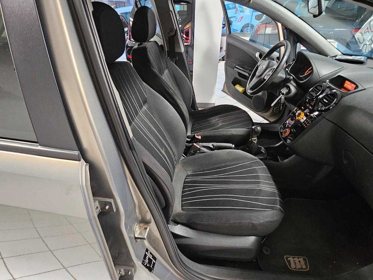 Opel Corsa 1.2 5 porte Elective