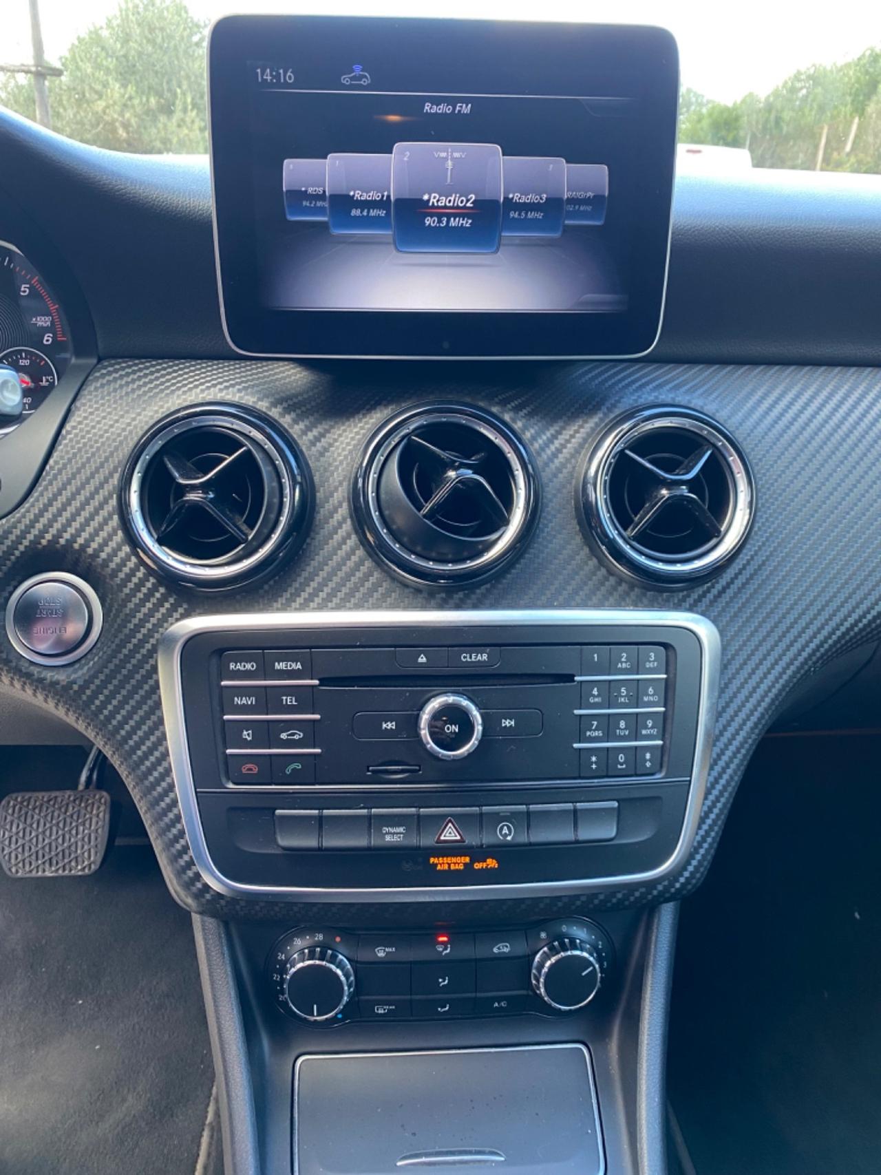 Mercedes-benz GLA 200 CDI Automatic Sport