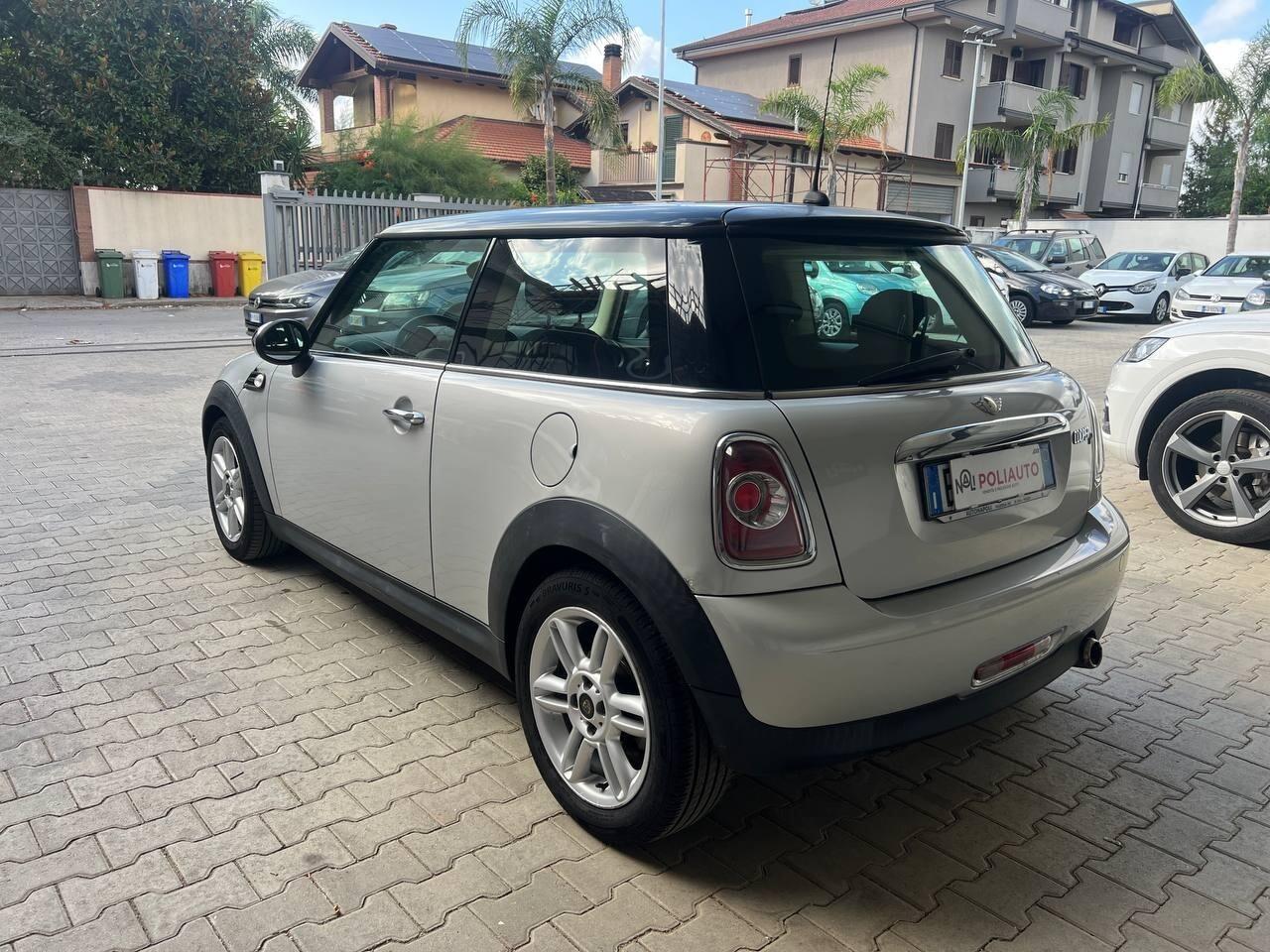MINI 1.6 16V COOPER D