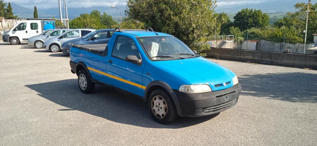 Fiat Strada 1.9 JTD Pick-up