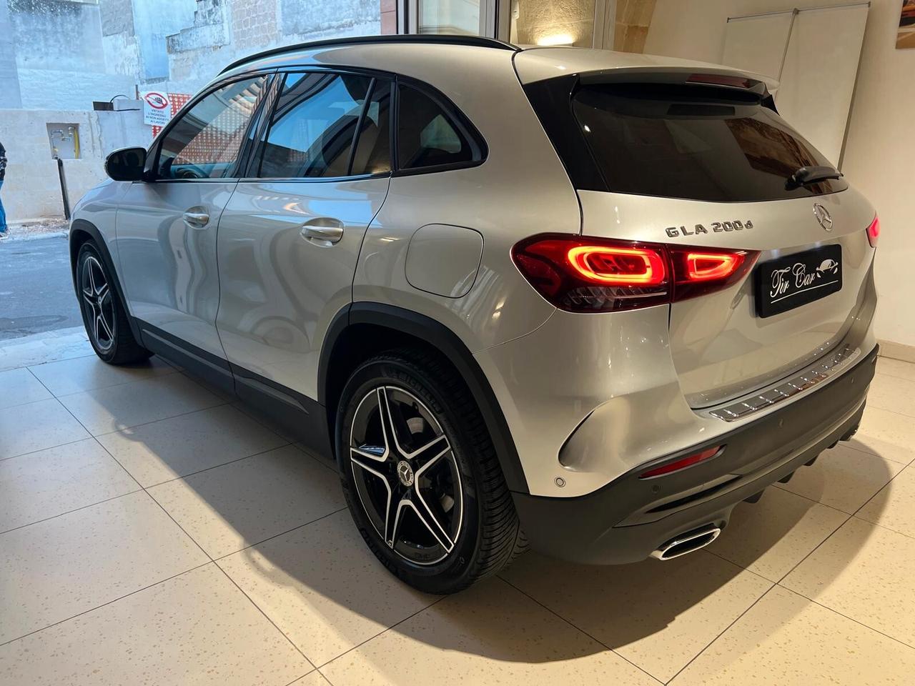 MERCEDES-BENZ GLA 200D PREMIUM 2.0 150CV PELLE NAVI CAM ANNO 2021