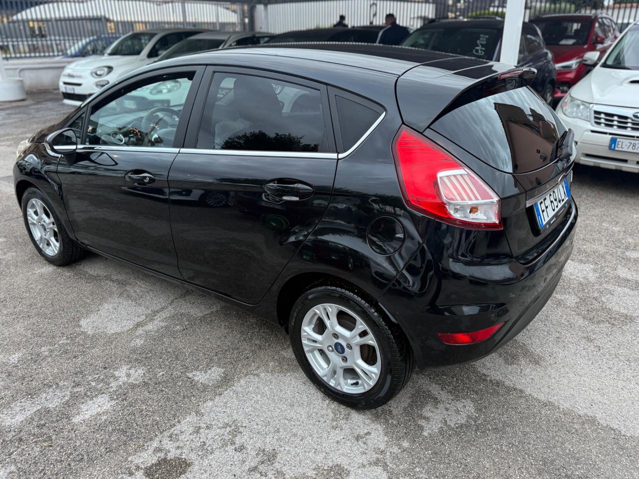 Ford Fiesta 1.4 5p. Bz.- GPL Titanium Perfetta