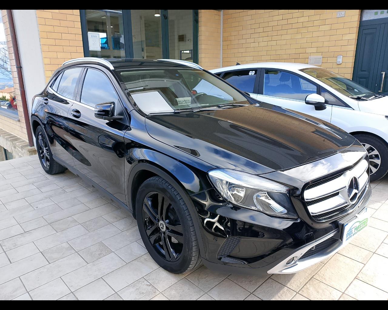 Mercedes-Benz GLA (X156) - GLA 220 d Automatic 4Matic Sport
