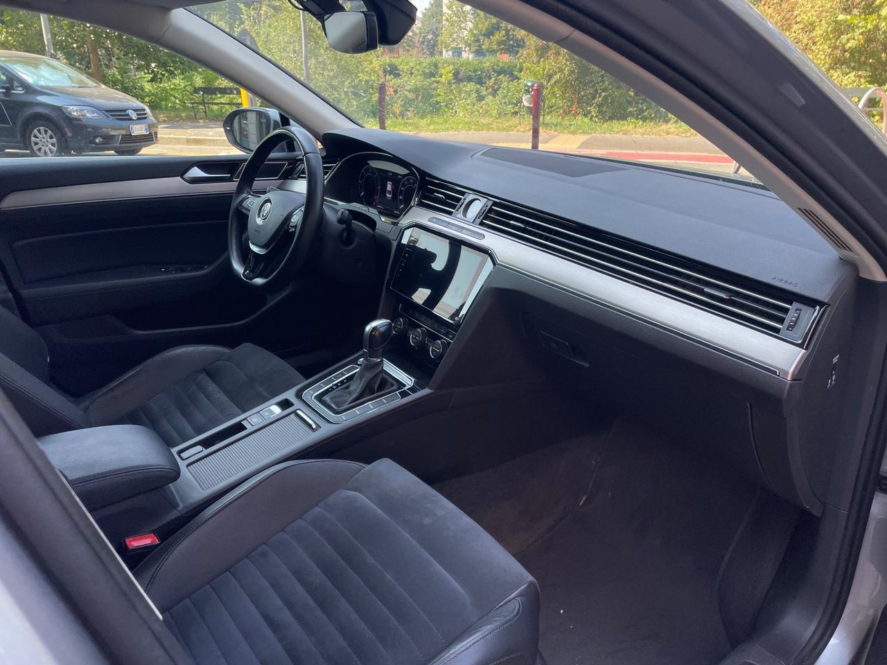 Volkswagen Passat 2.0 TDI 150CV SCR DSG Executive BMT