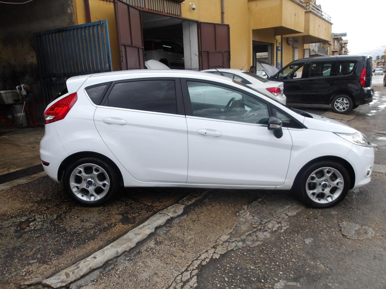 Ford Fiesta 5 Porte Fiesta 5p 1.4 tdci Titanium c/esp E5