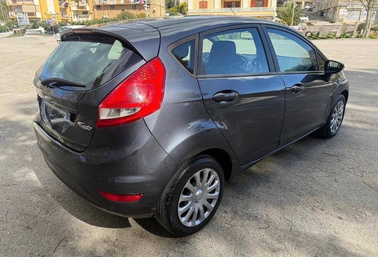 Ford Fiesta 1.4 TDCi 5p. Titanium
