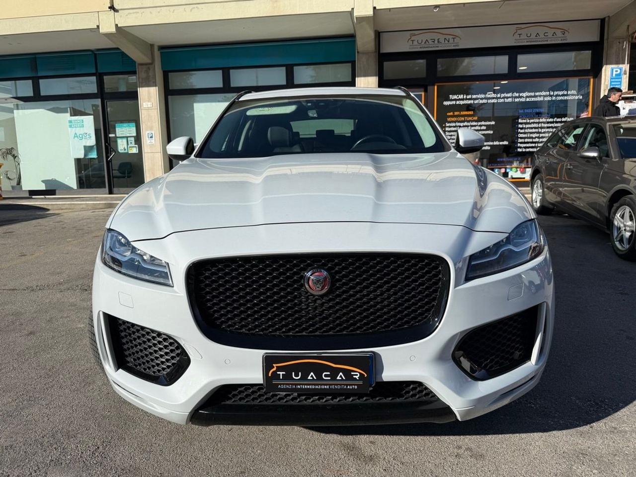 Jaguar F-Pace 180 cv #8582