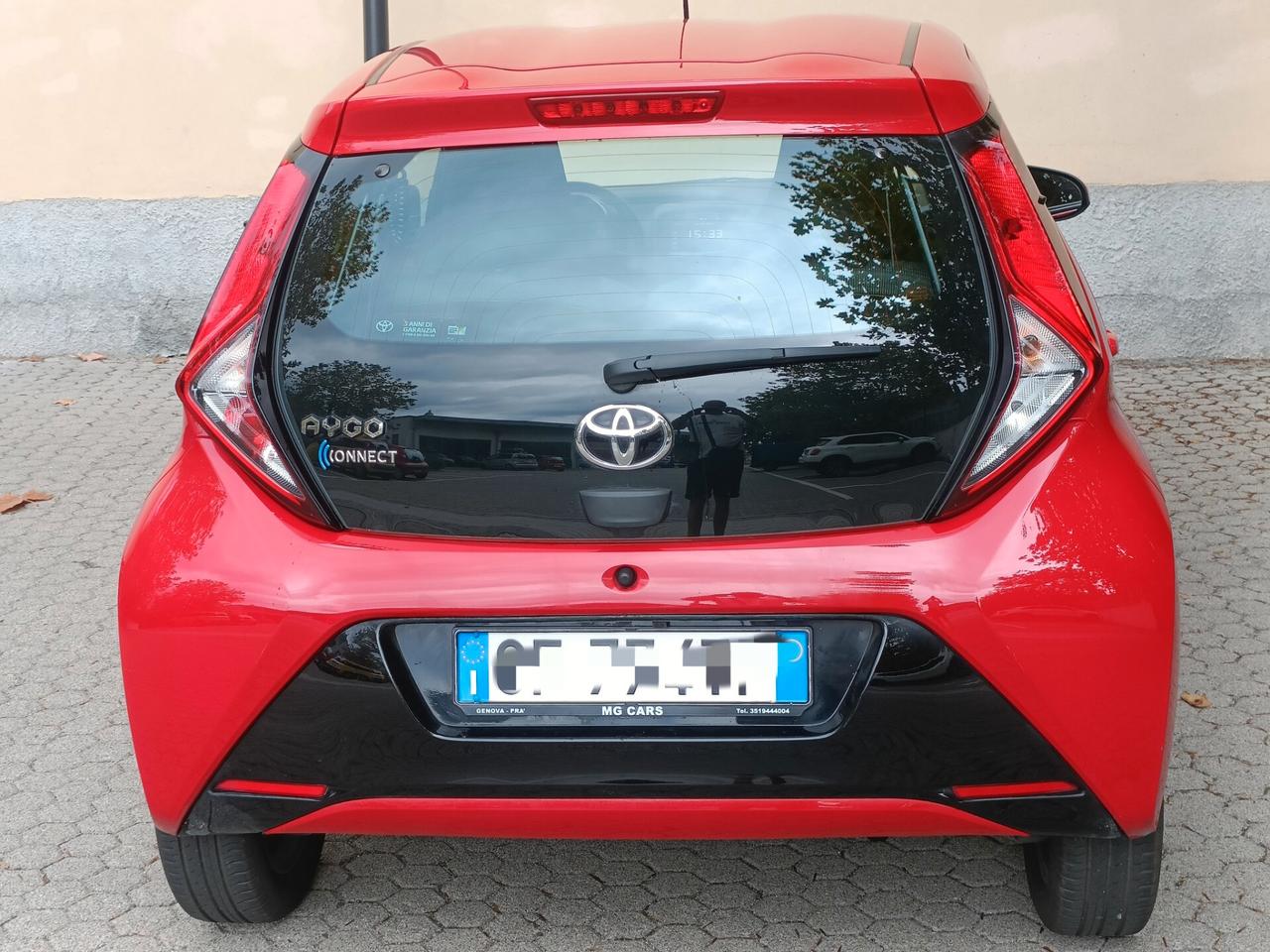 Toyota Aygo Connect 1.0 VVT-i 72 CV 5 porte x-play