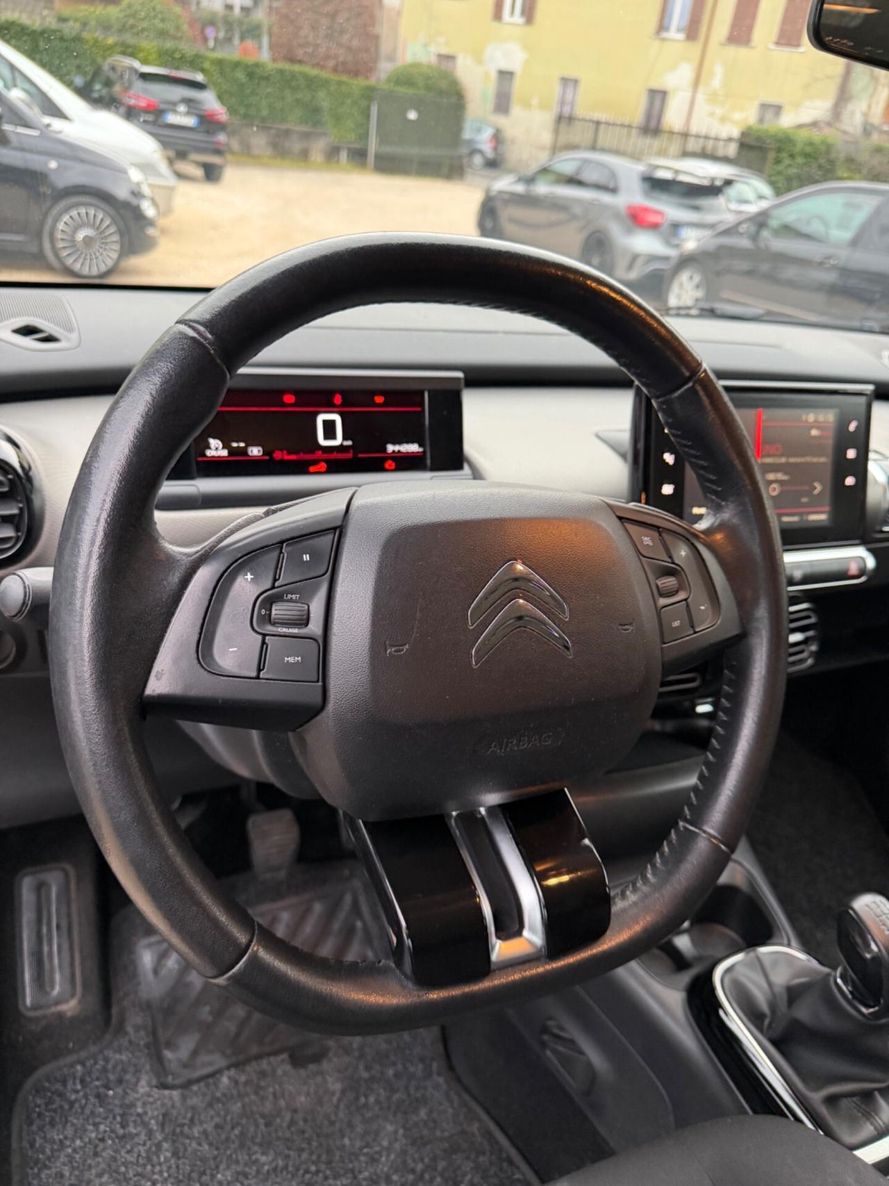 Citroen C4 CACTUS BLUEHDi 100 SHINE KMCERT