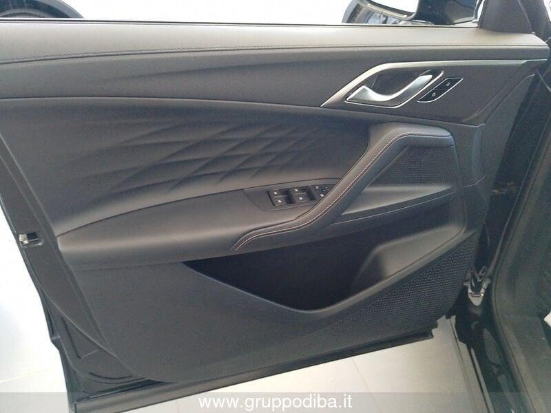 MG HS NUOVO Nuova 1.5T DCT LUX Black Dark