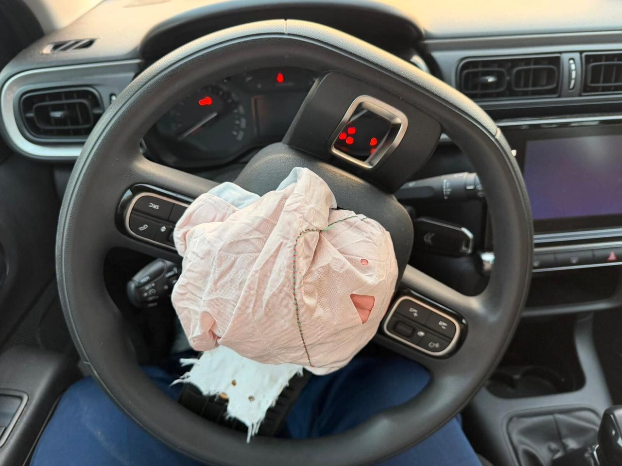 Citroen C3 1,2 sinistrato - 2020