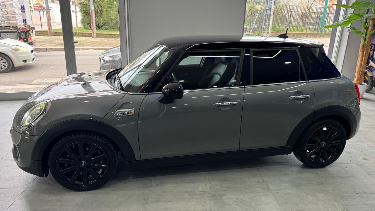 Mini 2.0 Cooper SD aut. Hype 5 porte-2019