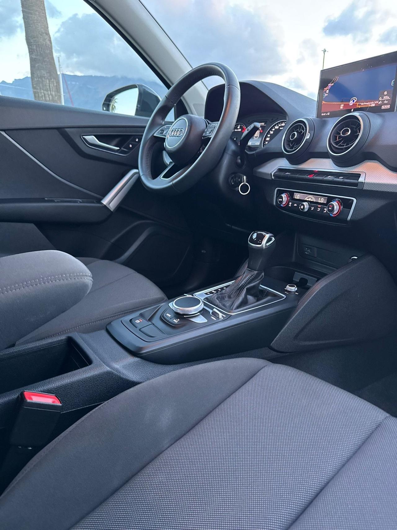 Audi Q2 30 TDI S tronic Business