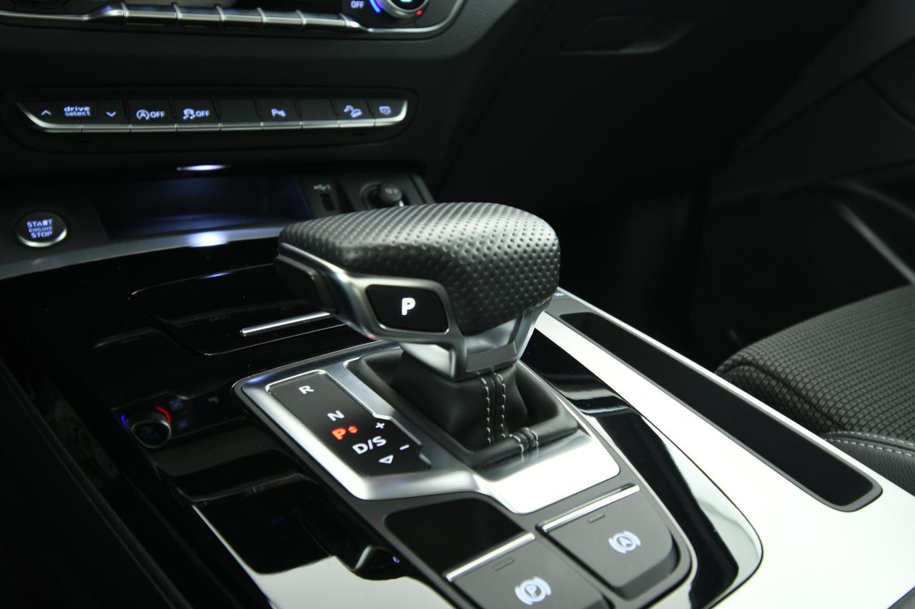 AUDI Q5 40 2.0 tdi mhev 12V S line quattro ACC+CAMERA+MATRIX